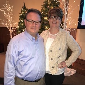 Meet your Posher, Lois